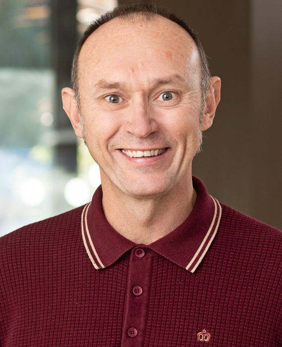 Photograph of Richard Bean